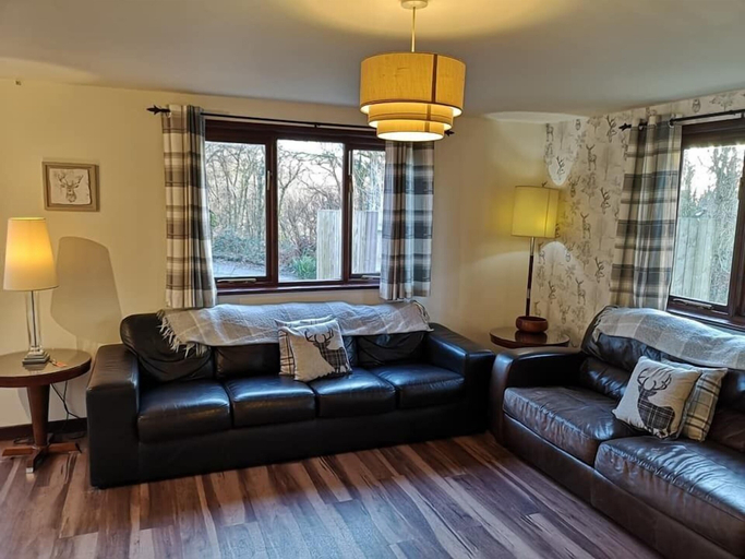 Others 5, Bluebell 16 with Hot Tub, Carmarthenshire