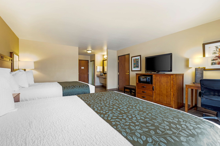 Bedroom 4, Best Western Plus Red River Inn, Donley