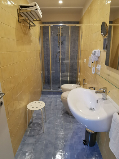 Bathroom 5, Relais del Principe, Napoli