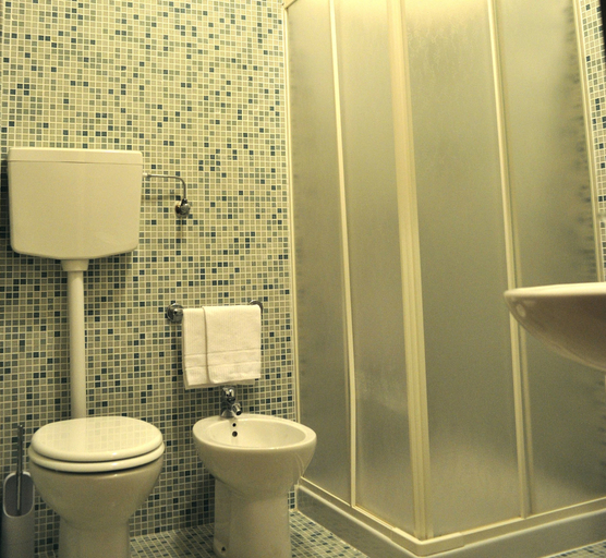 Bathroom 4, Residence Cimone, Modena