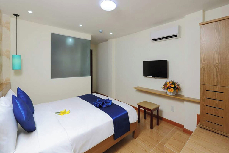 Bedroom 12