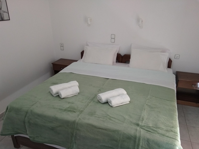 Bedroom 4, Litsa Mare apartments, Crete
