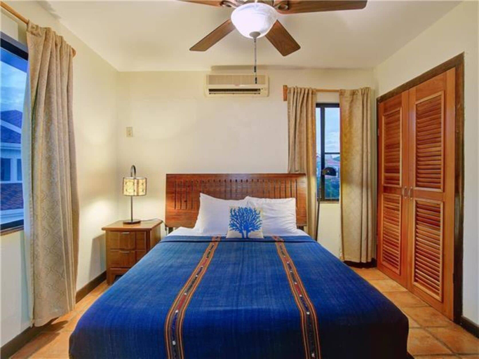 Bedroom 3, Isla Bonita Yacht Club