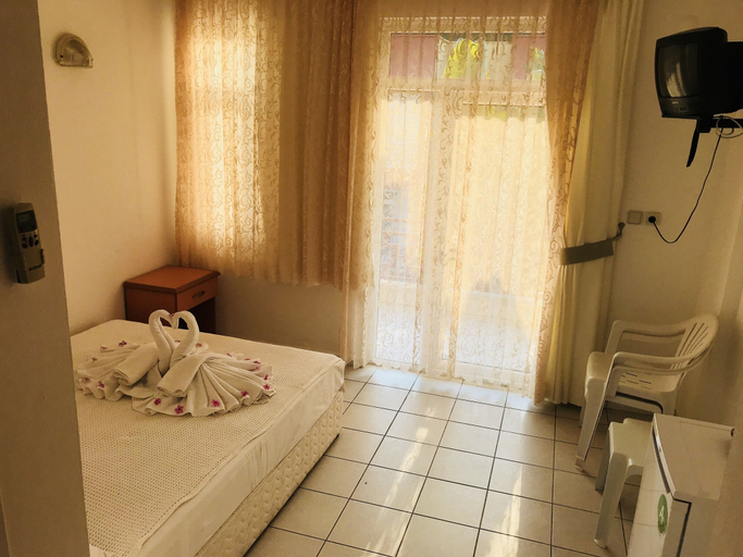Bedroom 4, Camyuva Motel, Kemer