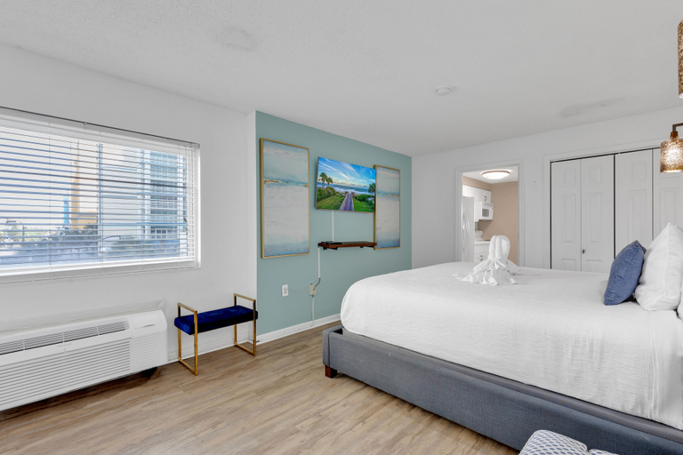 Bedroom 3, The Palms by Hosteeva, Horry
