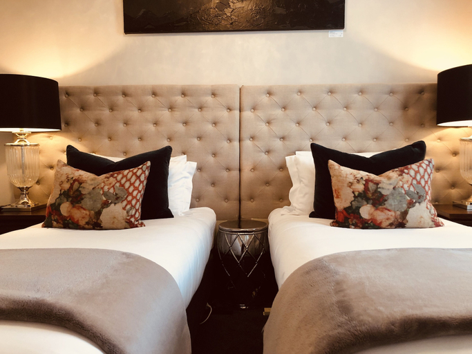 Bedroom 2, The Dudley Boutique Hotel, Hepburn - East