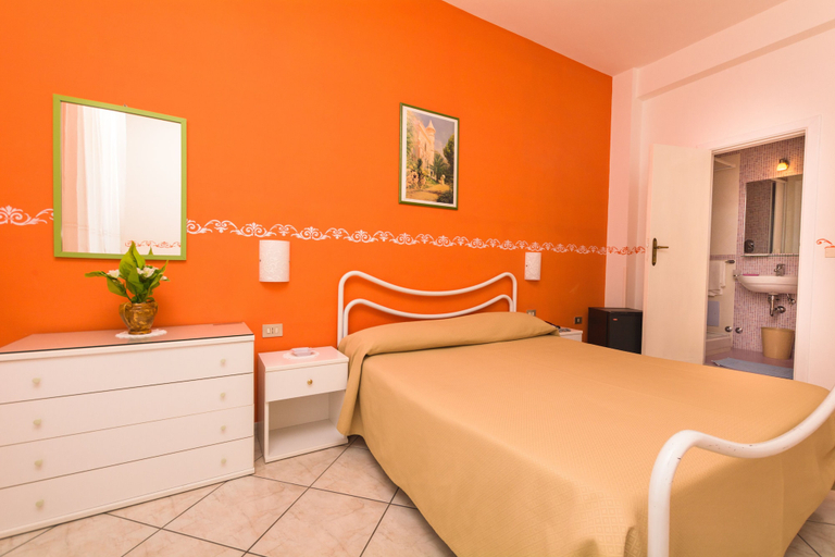 Bedroom 4, Baia Verde, Salerno