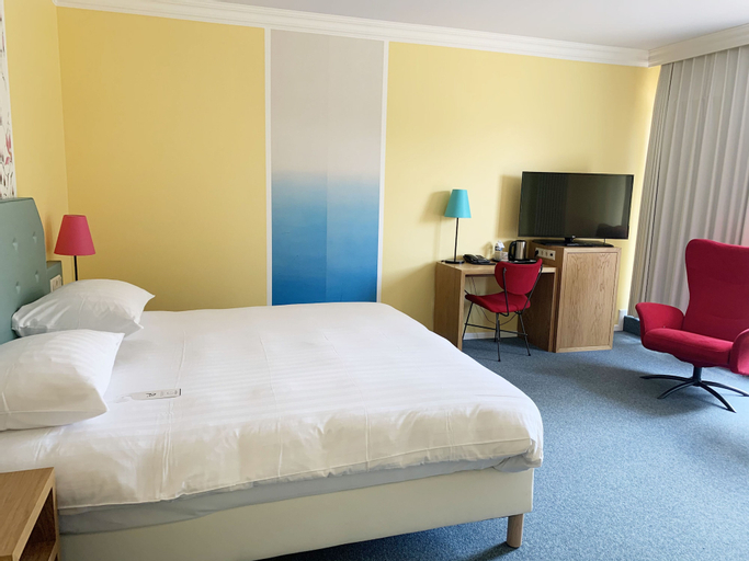 Bedroom 3, Hotel Parc Plaza, Luxembourg