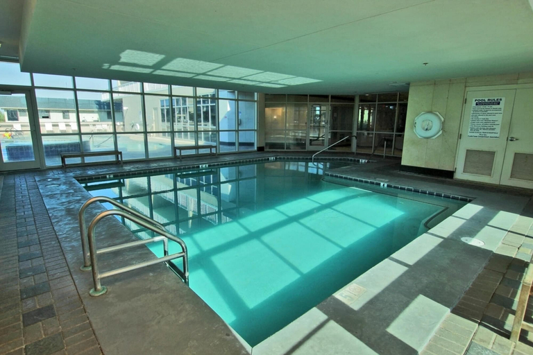 Sport & Beauty 4, Crystal Tower 1002, Baldwin