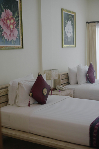Bedroom 3, Puri Sari Beach Hotel, West Manggarai