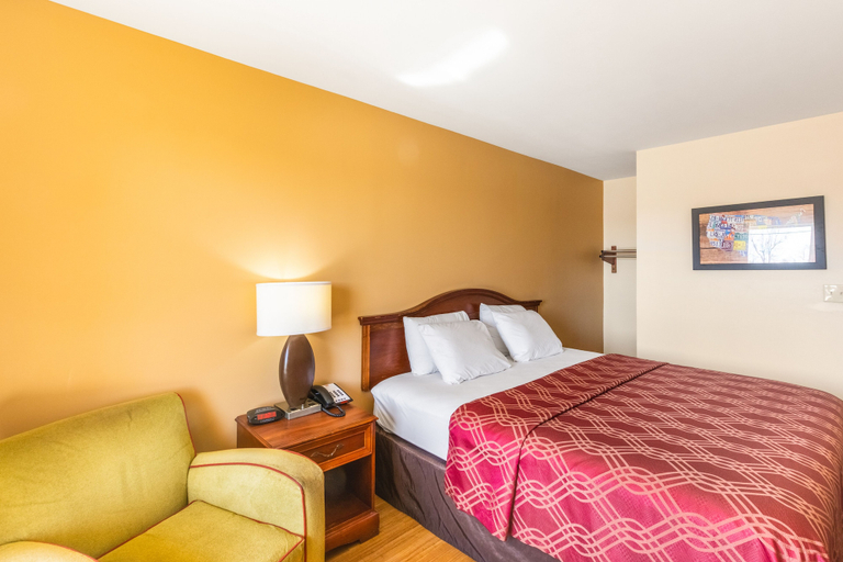 Bedroom 2, Econo Lodge Gaffney, Cherokee