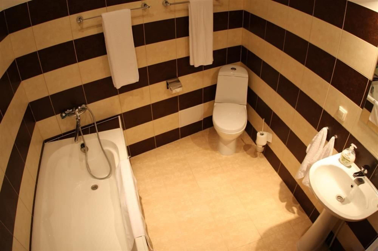 Bathroom 4, Primo Hotel, Riga