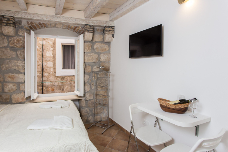 Bedroom 3, Apartments Bottega, Dubrovnik