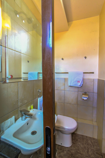 Bathroom 4, Fedha Residences, Dagoretti North