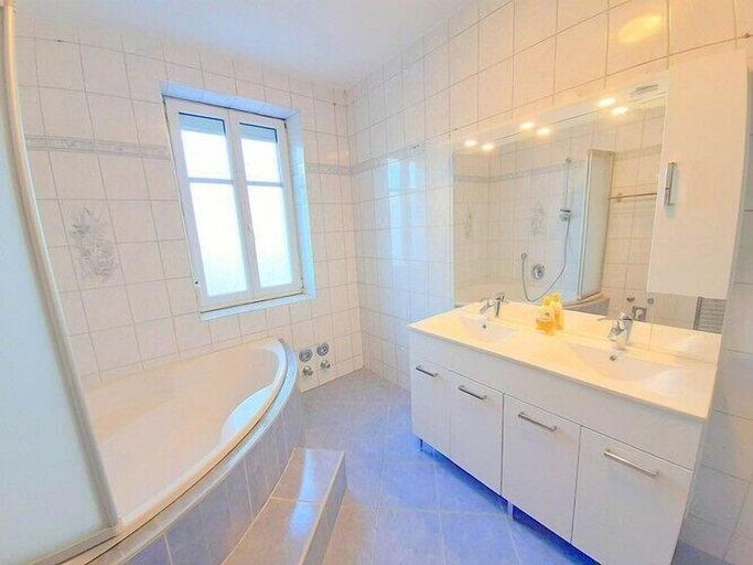 Bathroom 3, Apartments SteelCity Linz, Linz