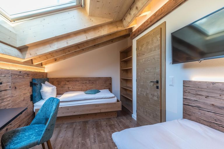 Bedroom 3, Hotel Hemizeus & Iremia Spa, Visp
