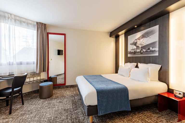 Bedroom 3, Best Western St Exupery Bordeaux Ouest, Gironde