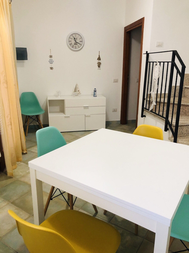 In-room dining, Fantastico Budoni Tauanella ARGO01, Nuoro