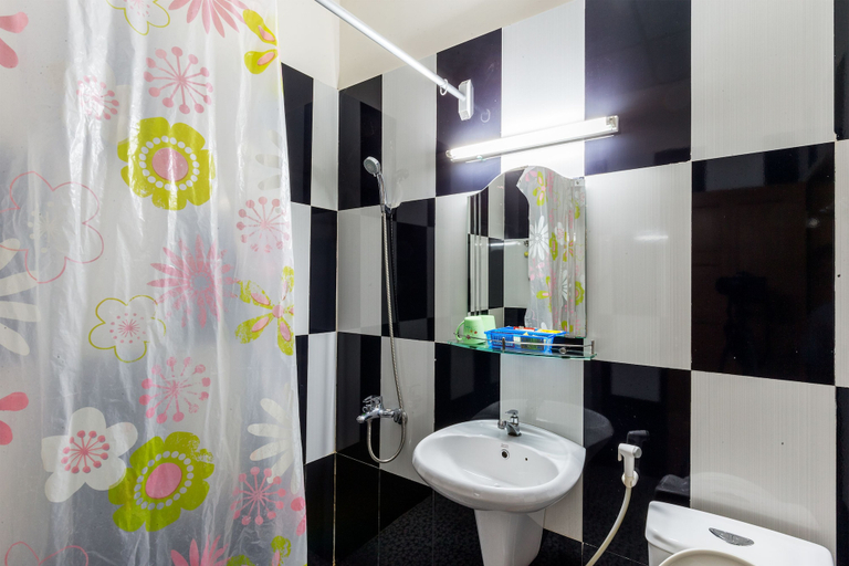 Bathroom 3, Phat Tai Hotel, Phú Quốc