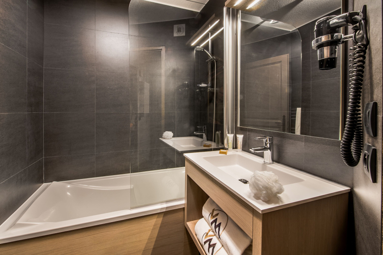Bathroom 3, Residence Village Montana, Savoie
