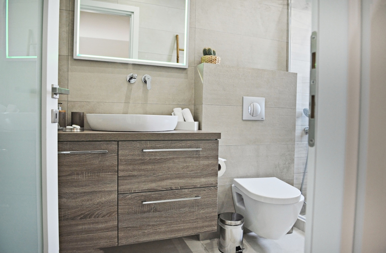 Bathroom 3, The Athenians Modern Apartments, Attica