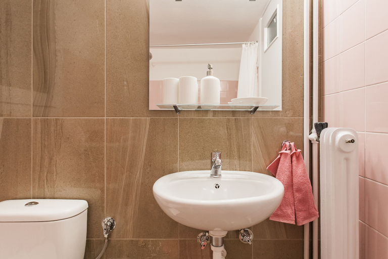 Bathroom 3, Central Apartment near Metro station, Attica