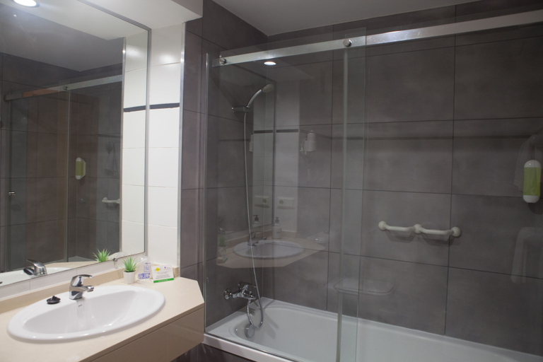 Bathroom 4, Valhotel Residencia Tiempo Libre El Puig, Valencia