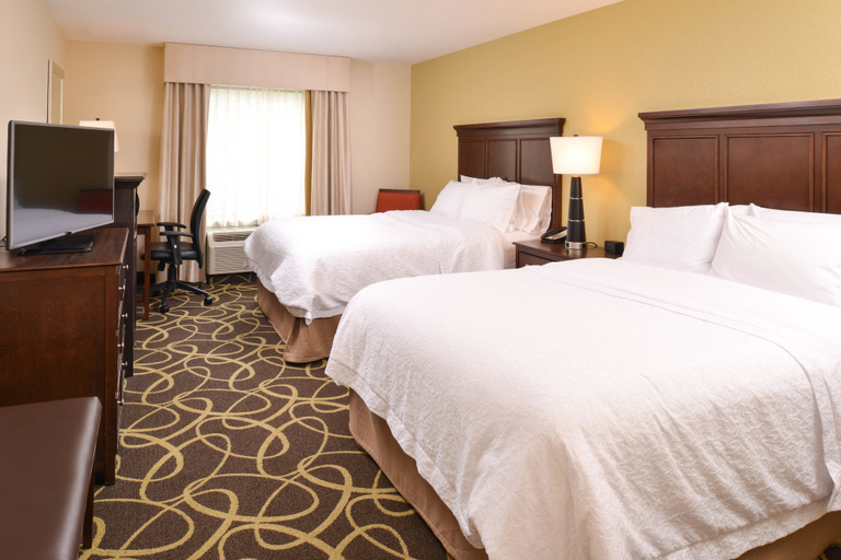 Bedroom 3, Hampton Inn Omaha Midtown-Aksarben Area, Douglas