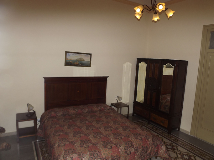 Bedroom 4, I Cavalieri di Malta, Palermo