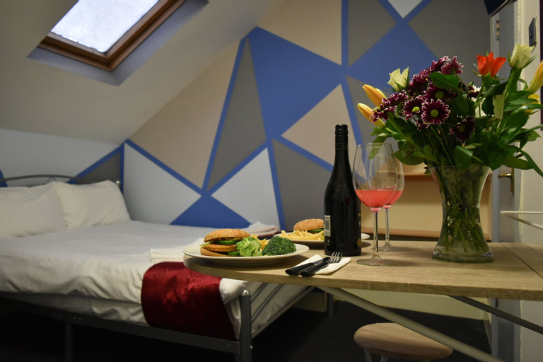 Bedroom 23