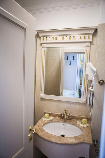 Bathroom 5, Hotel Sulina International, Constanta