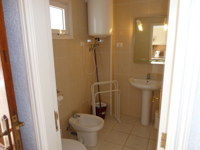 Bathroom 3, Florida Park Club, Santa Cruz de Tenerife