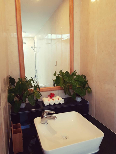 Bathroom 3, Thoddoo Beach Holiday Inn