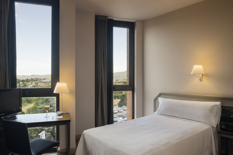 Bedroom 4, Hotel Ciutat de Granollers, Barcelona