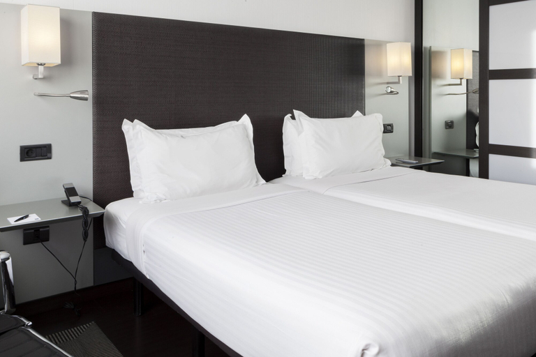 Bedroom 2, AC Hotel Porto by Marriott, Porto