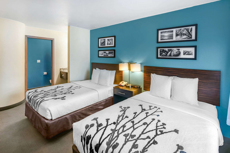 Bedroom 2, Sleep Inn near Washington State Line, Kootenai