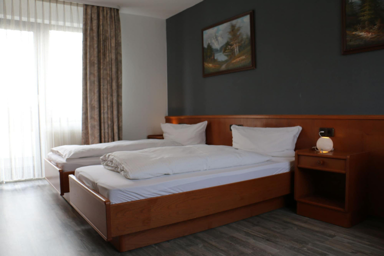 Bedroom 3, Hotel Alt Steinbach, Hochtaunuskreis