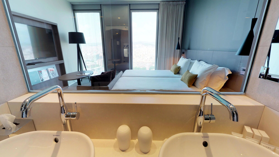Bathroom 5, Melia Barcelona Sky, Barcelona