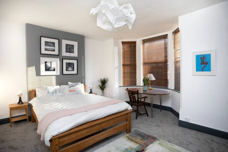 Bedroom 2, Arthouse Lovely Spacious 5 bed house, Nottingham