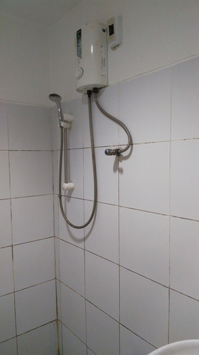 Bathroom 5, Al-Sana Hotel, Ratchathewi