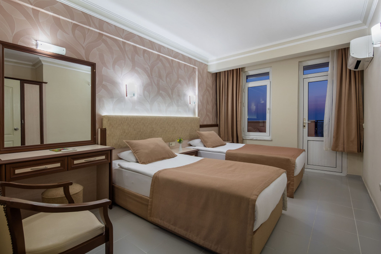 Bedroom 2, May Flower Apart Hotel, Alanya