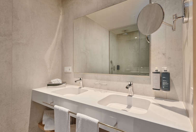 Bathroom 5, Hipotels Mediterráneo Hotel - Adults Only, Baleares