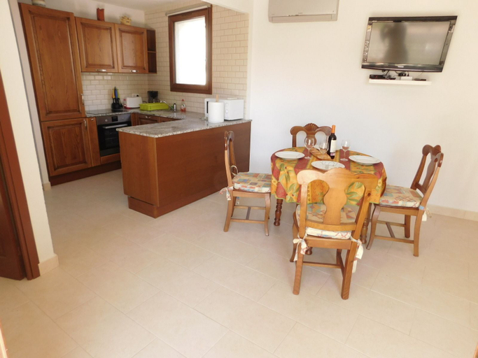 Others 5, Apartamento Poblat Tipic 1 - A192, Girona
