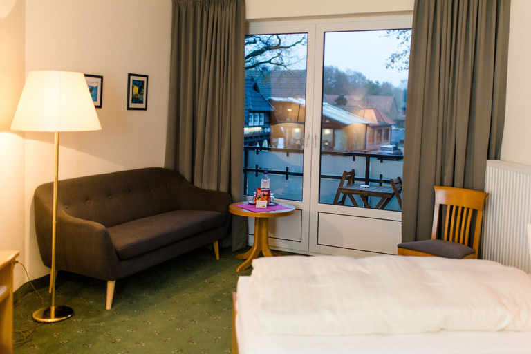 Bedroom 2, Akzent Hotel Zur Grünen Eiche, Heidekreis