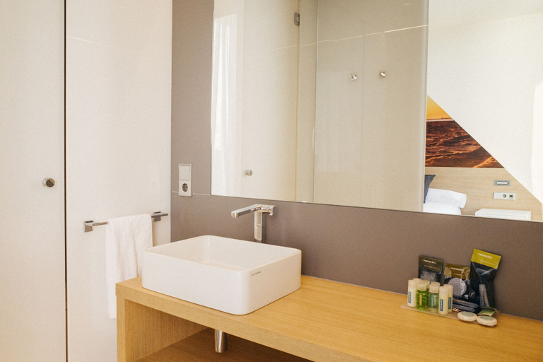 Bathroom 4, Rafa Nadal Residence, Baleares