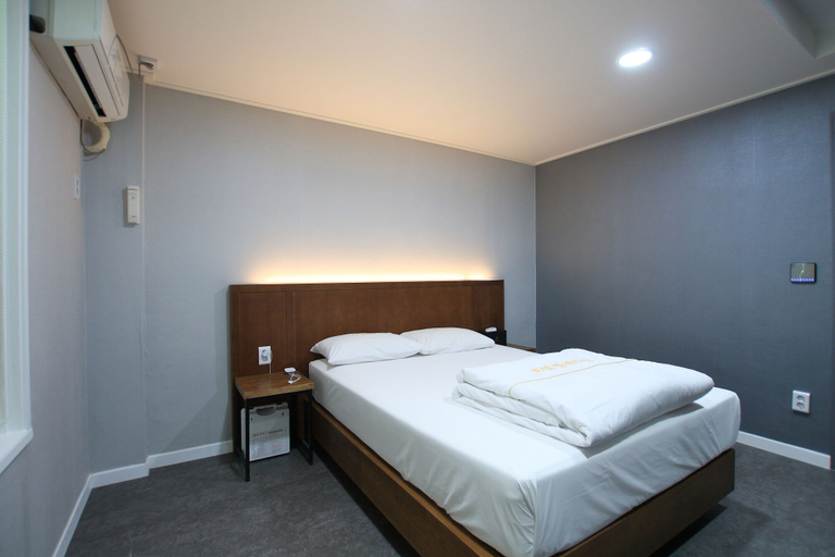 Bedroom 4, Hotel Valentine, Gyeongju