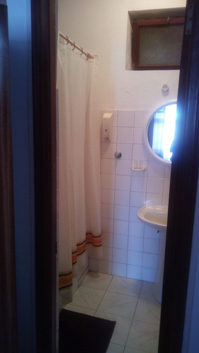 Bathroom 3, Chez Loutcha Residencial
