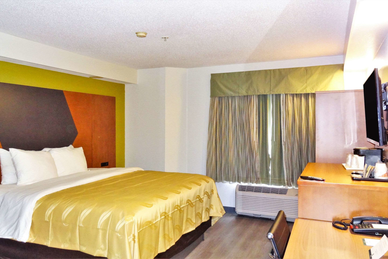 Bedroom 3, Quality Inn & Suites Raleigh North, Wake
