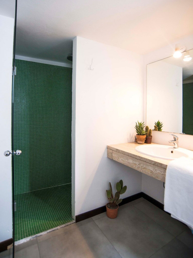 Bathroom, Hotel Santa Isabel, Messina