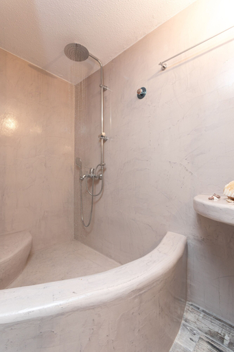 Bathroom 4, Relax Studios, South Aegean